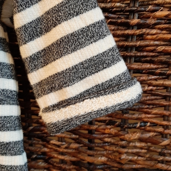 NWT Peek XS (0-3mo) Baby Stripe Hoodie One Piece Gender Neutral Heather Grey - Picture 6 of 11